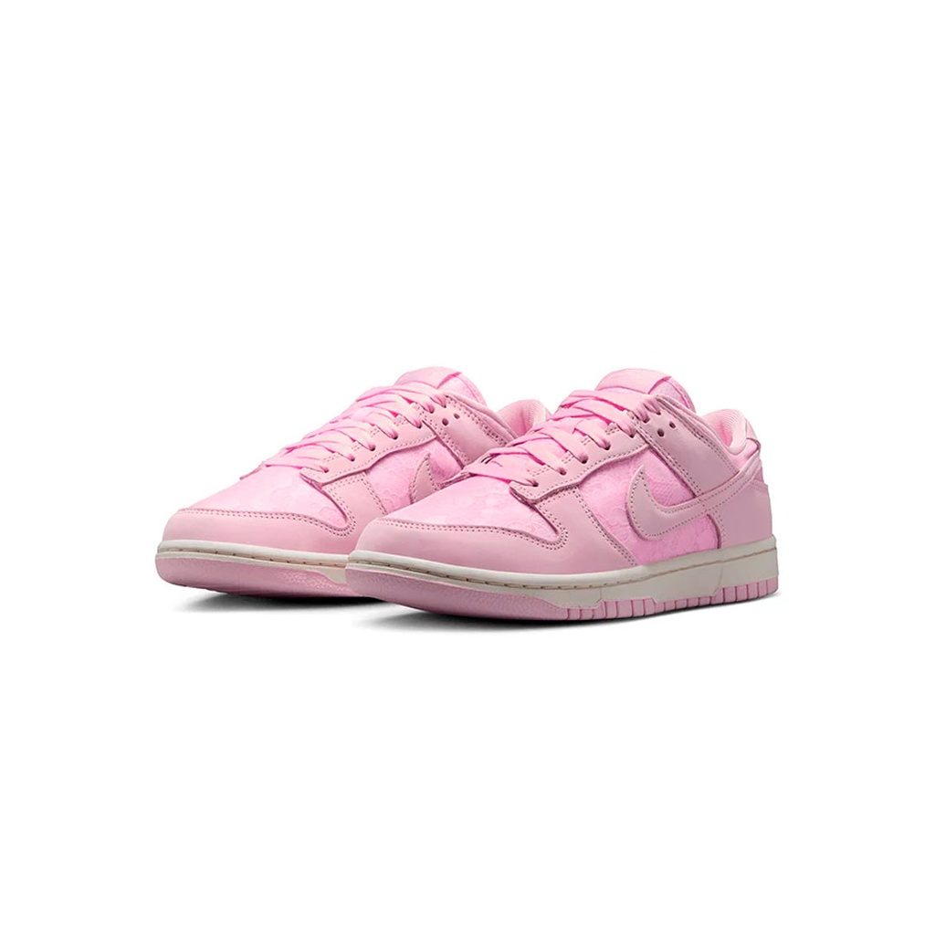 W NIKE DUNK LOW SE TRND