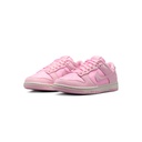 W NIKE DUNK LOW SE TRND