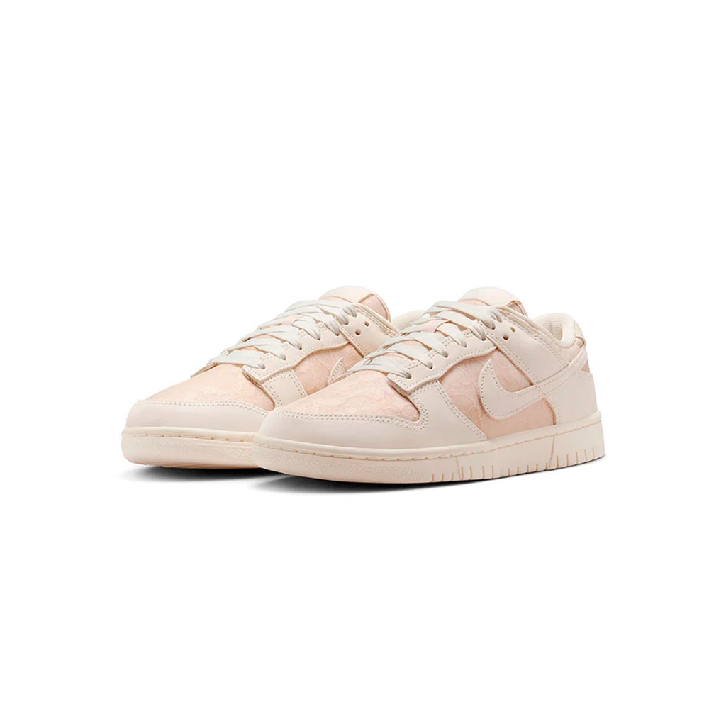 W NIKE DUNK LOW SE TRND