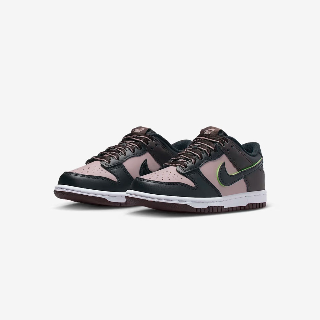 NIKE DUNK LOW SE D BG