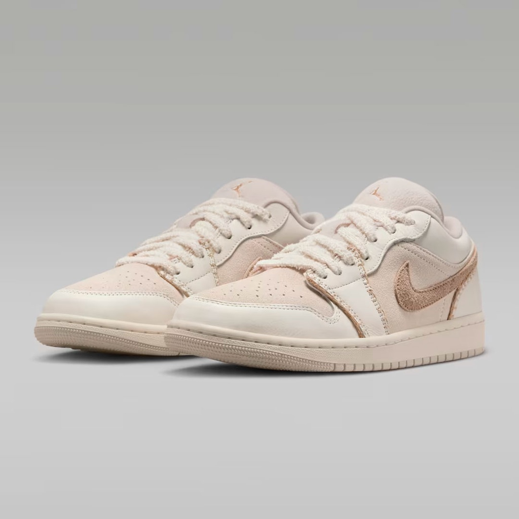 WMNS AIR JORDAN 1 LOW SE