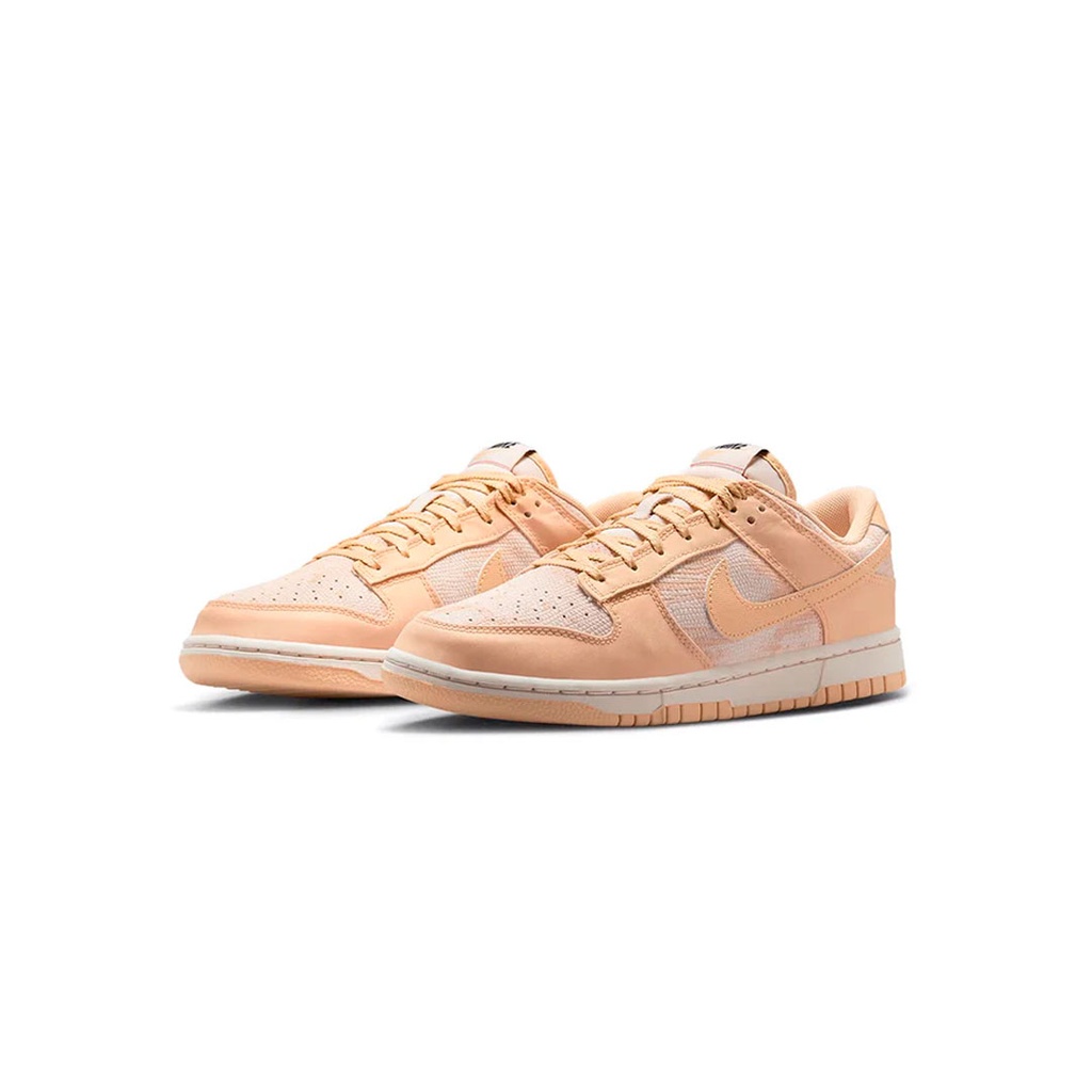 W NIKE DUNK LOW NN UNI
