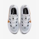 LEBRON TR 1