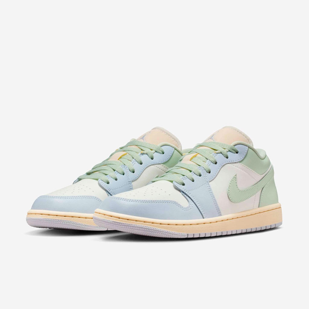 WMNS AIR JORDAN 1 LOW