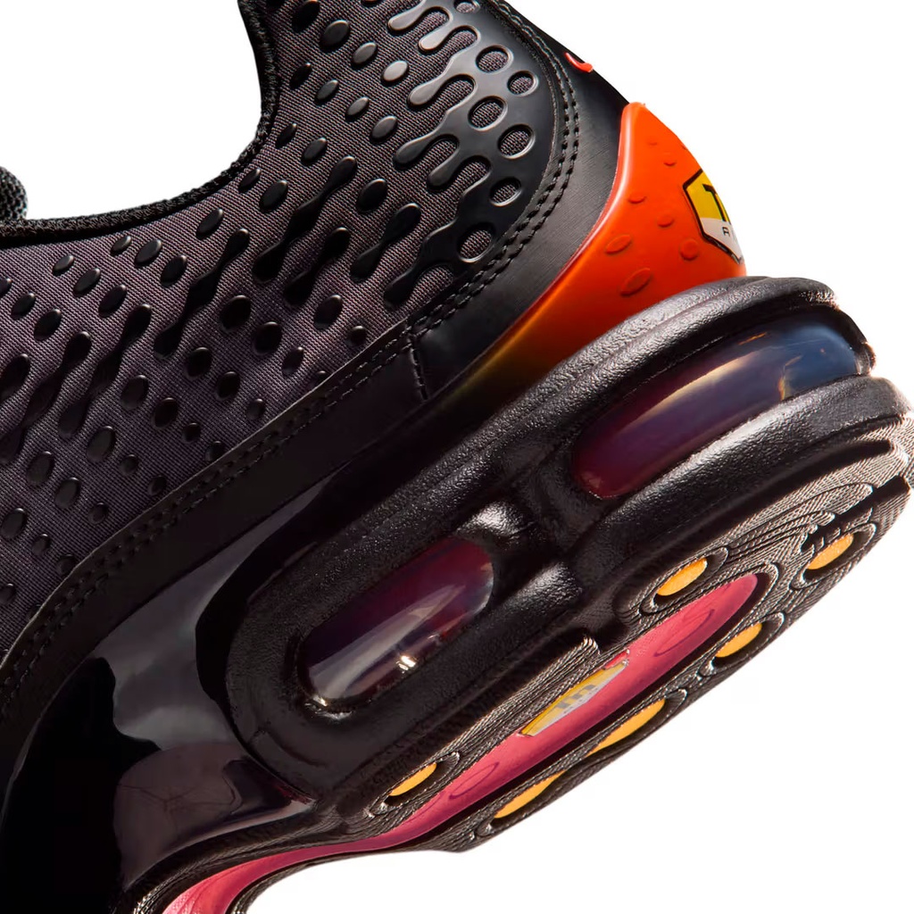 NIKE AIR MAX PLUS VII