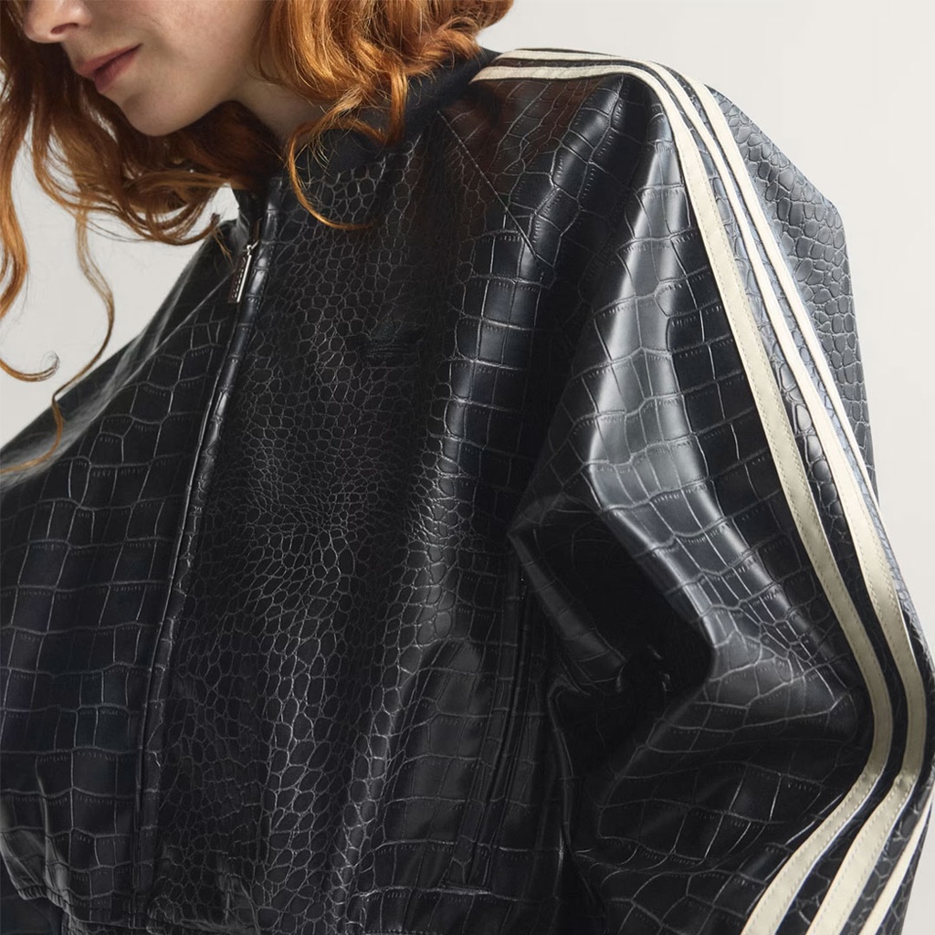 KE5035 ADIDAS APP SST PLTHR JKT FEMALE