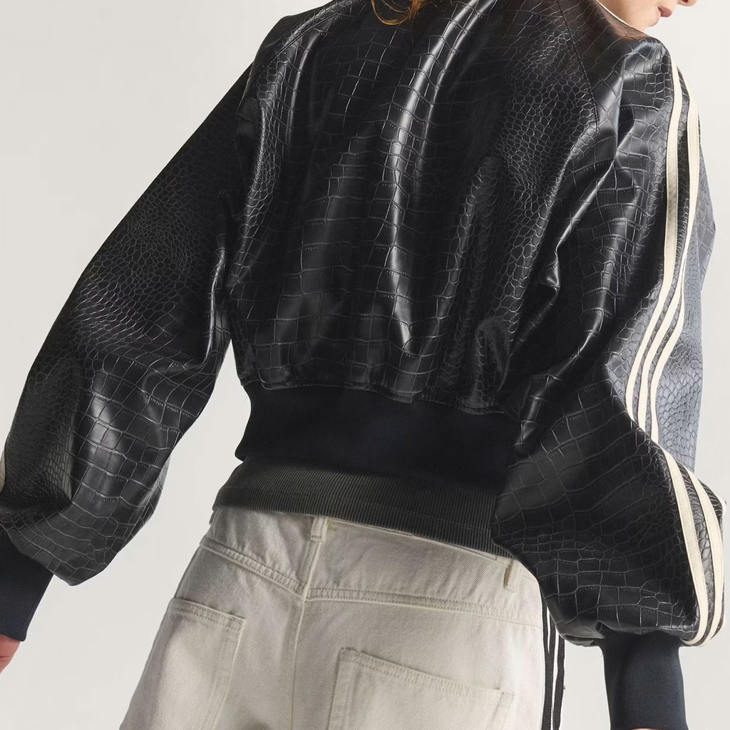 KE5035 ADIDAS APP SST PLTHR JKT FEMALE