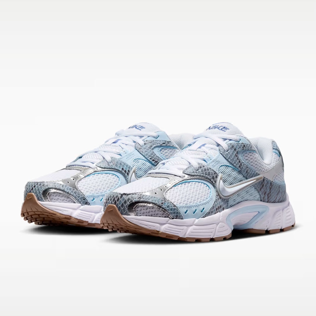 W NIKE V5 RNR PRM