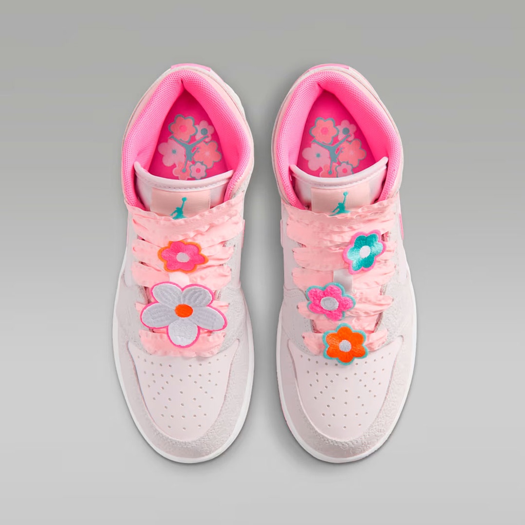 AIR JORDAN 1 MID SE FEM GG
