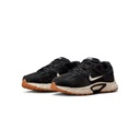 W NIKE V5 RNR SUEDE