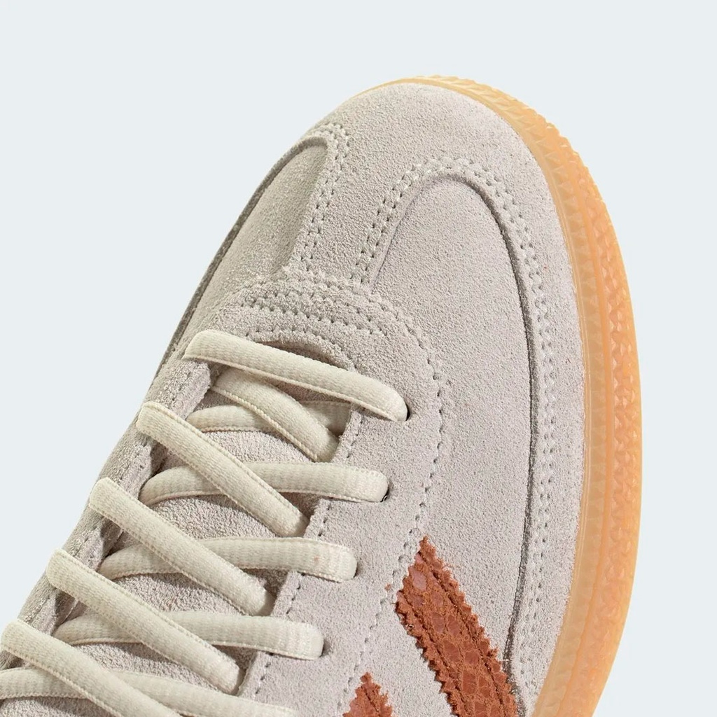 IH1511 ADIDAS FTW HANDBALL SPEZIAL FEMALE