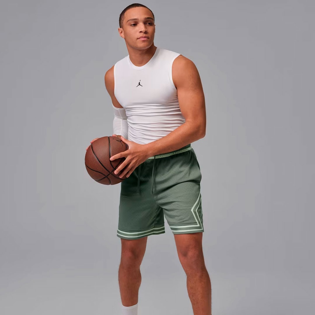 M J DF SPRT DMND SHORT