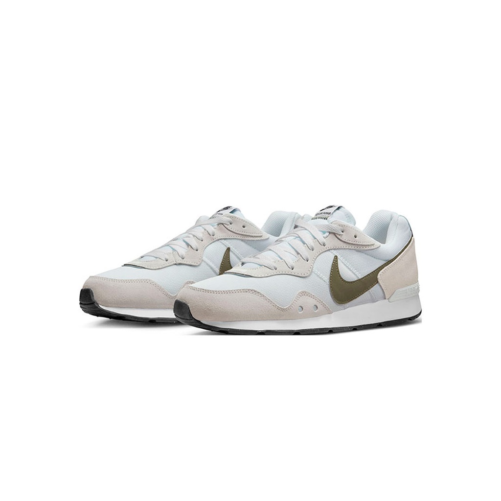 NIKE VENTURE RUNNER