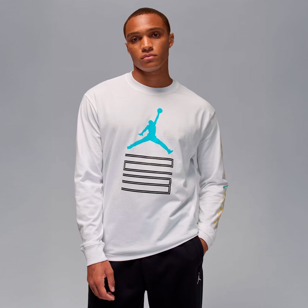 M J BRK AJ11 GFX LS CREW