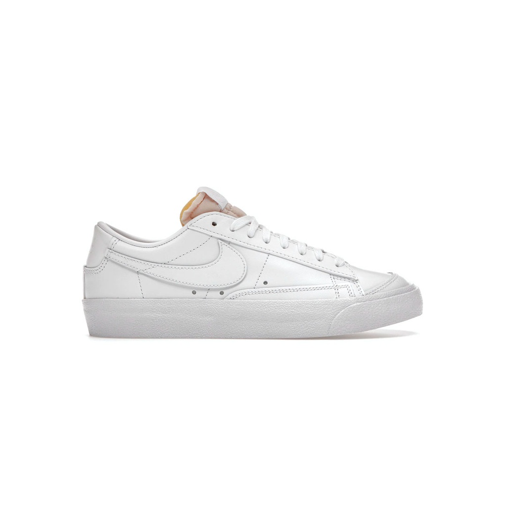 W BLAZER LOW '77          