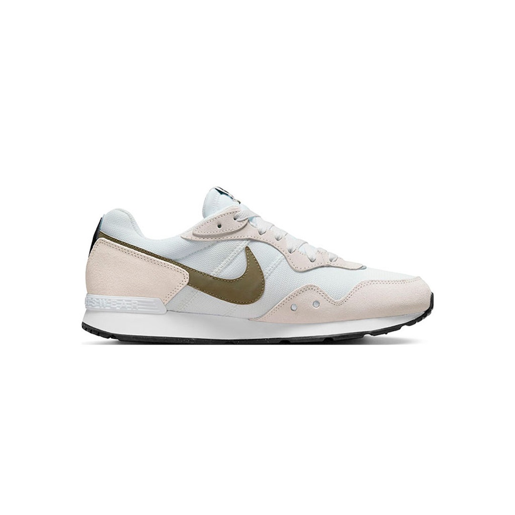 NIKE VENTURE RUNNER