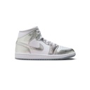 WMNS AIR JORDAN 1 MID SE