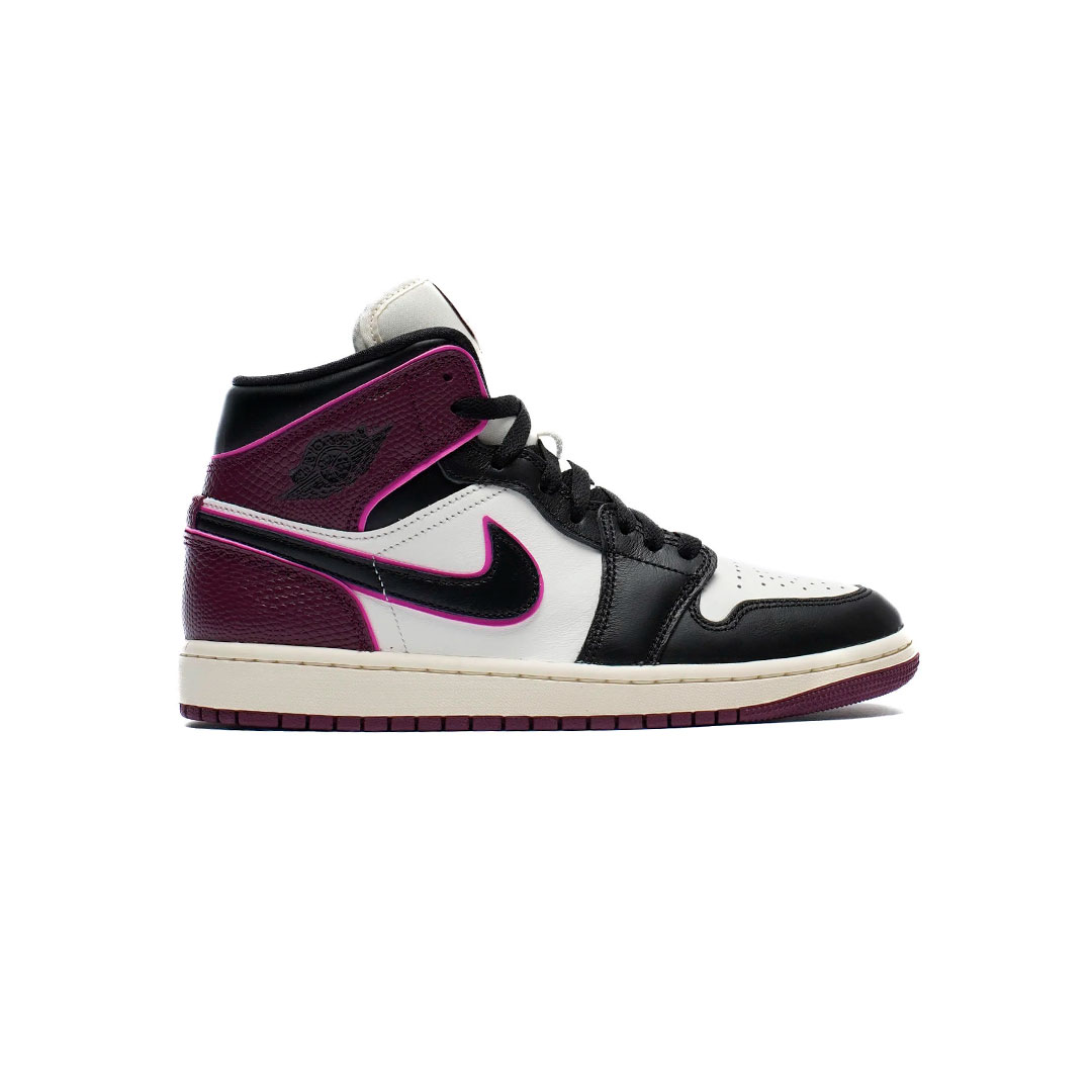 WMNS AIR JORDAN 1 MID SE