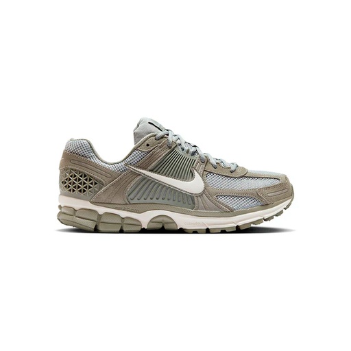NIKE ZOOM VOMERO 5 SDE