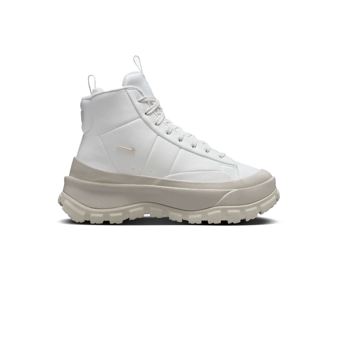 W NIKE BLAZER ROAM MID