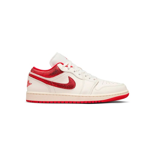 WMNS AIR JORDAN 1 LOW SE V2