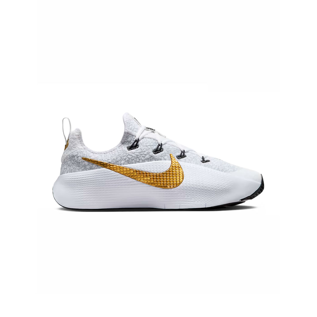 LEBRON TR 1
